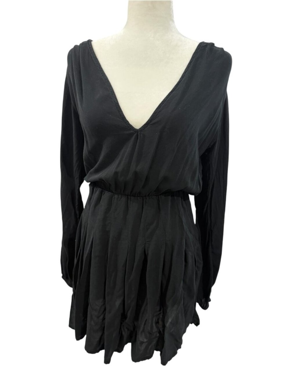 Brandy Melville Black V Neck Long Sleeve Mini Dress Small